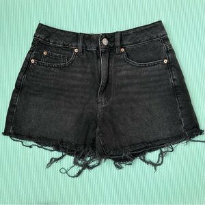 Garage Mom Jean Shorts with Raw Hem. Size 26
